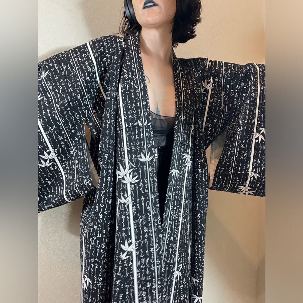The matrix cyber code kanji Japanese kimono true vintage bamboo shoots Y2K cyber